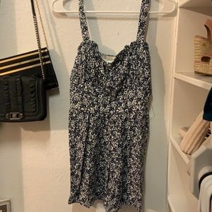 Altair’d state dress size small. Worn once